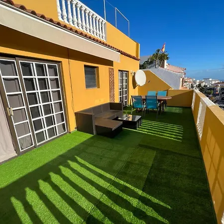 Apartamento Grosse Terrasse Mit Esstisch, Markise. Einfach *