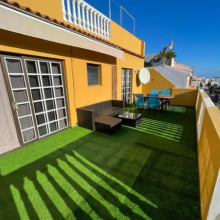 Grosse Terrasse Mit Esstisch, Markise. Einfach Lägenhet *